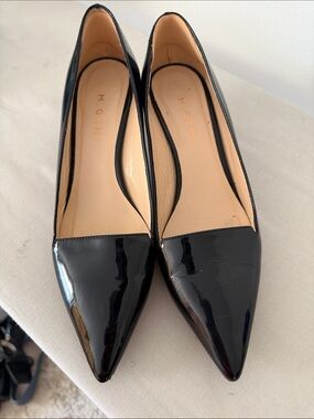 M. Gemi Black Patent Pointed-Toe kitten heels size 40